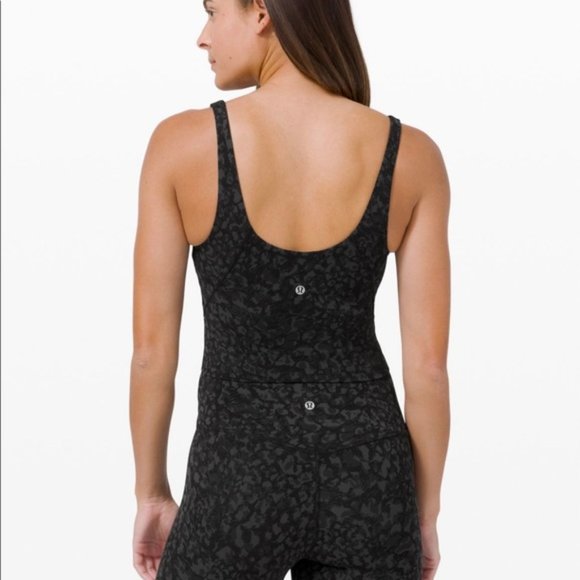 SOLD NWT Lulu Align Tank Wild Thing Camo Sz8 - Picture 3 of 7